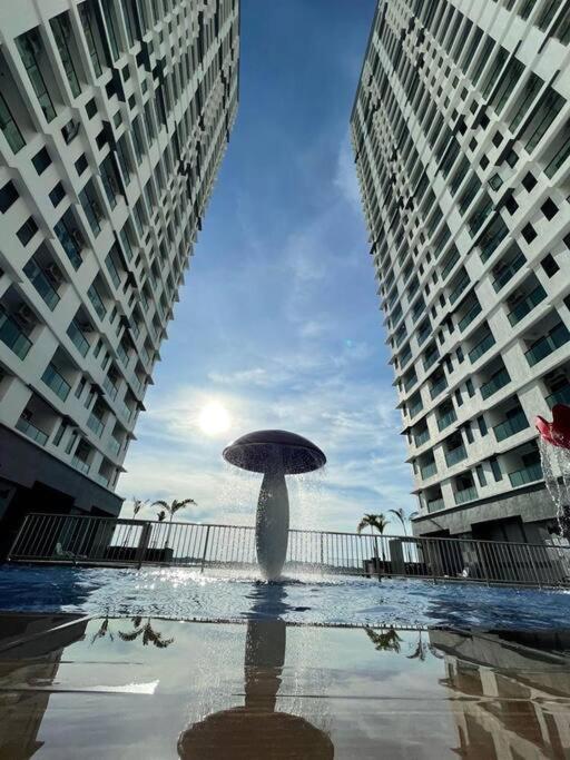 Attractive 3 Bedroom Condo With Pool-D Raudhah Homestay Kajang Bagian luar foto